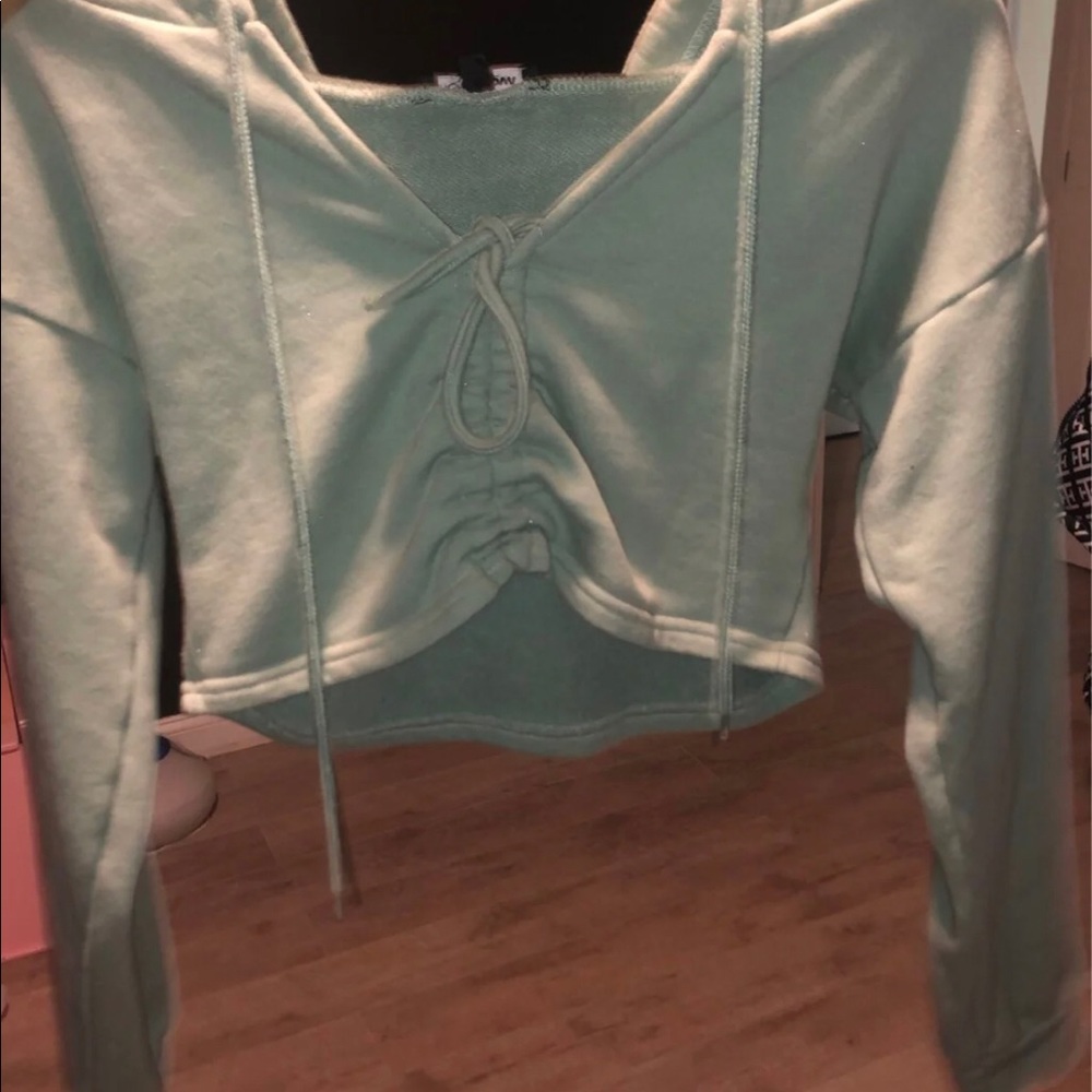 Crop hoodie